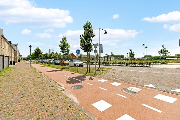 Medium property photo - Jean Perrinstraat 15, 1341 DG Almere